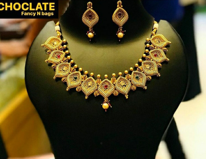 CHOCLATE FANCY 'N' BAGS